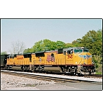 CSX Q583 S/B mixed freight. Now THAT'S how locomotives should be run, not hefalump style!